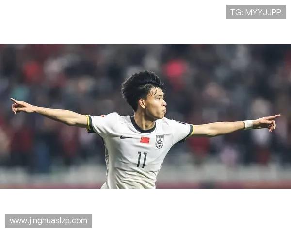 国家队新帅亮相联赛焦点战升温球迷期待新赛季突破转会风云引热议