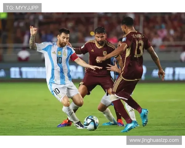 梅西领衔大名单阿根廷足球队备战世界杯预选赛对阵巴西国家队